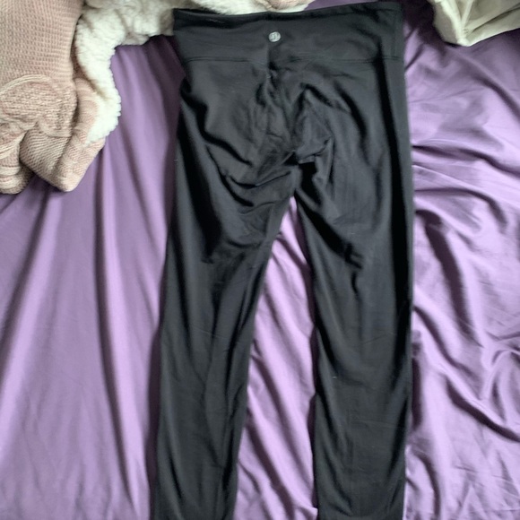 lululemon wonder under - Picture 2 of 4